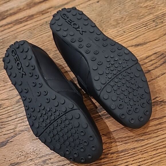 GEOX Rispira sz 5 black Italian patent Leather upper - Picture 5 of 10